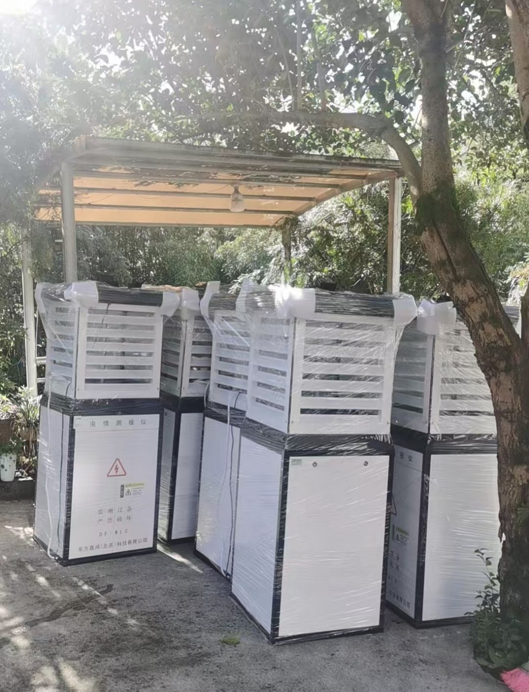 福建梅花山自然保护区8套物联网虫情监测系统等一批设备完成供货交付。