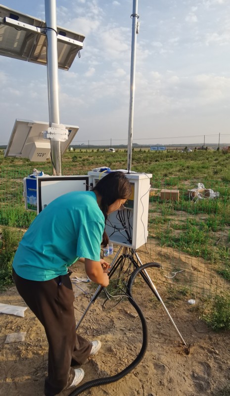 土壤蒸渗仪在内蒙古农业大学安装验收完毕！